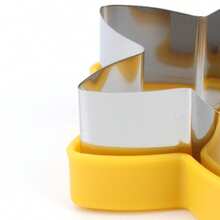 1pc Stainless Steel Sandwich Cutter Mold, Sandwich Bread Mold, Toast Cookie Cutter, Fruit & Vegetable Slicing Knife, Embossing Mold Set - Blue+Yellow - View 9