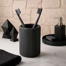 Minimalist Black Ribbed Decorative Toothbrush Holder For Bathroom Countertop, Compact And Elegant. - Phong cách đen thuần túy - Xem 1