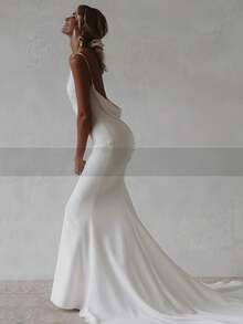 Elegant Sexy V Neck Backless Mermaid Satin Wedding Dress,Registry Office Dresses Bridal Gown,Evening Party Dress Birthday Party Dress Country Wedding,Romantic Church Ceremony Wedding Dress,Suitable For Wedding,Dating,Party,Singles' Party,Vacation,Formal Occasions,Dinner Dress,Prom Dress,Homecoming Dess,Cocktail Party,Wedding Guest Dress,Graduation - 白色 - 查看 5