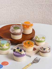 10/30/50个装可重复使用蛋糕杯(带盖),冷萃酸奶杯,椰子布丁杯,燕麦片杯(带盖),防震甜点杯,耐用防裂酸奶杯,奶油蛋糕盒,透明甜点杯,透明蛋糕盒,适用于水果蛋糕、慕斯和冰淇淋,水果碗,慕斯容器,时尚餐具,现代甜点用具,轻便杯子,耐用塑料,甜点容器,家庭烘焙,餐饮服务 - 透明 - 查看 9