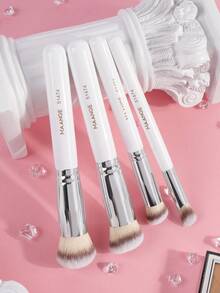 MAANGE 4支装柔软亲肤专业化妆刷套装，包含粉底刷、腮红刷、遮瑕刷、修容刷、鼻刷、散粉刷、细节刷、面部刷，采用天然合成纤维制成，舒适耐用，适用于液体、膏状或粉状化妆品，是女性、妈妈、妻子、姐妹、少女日常化妆的理想之选。 - 彩色 - 查看 2