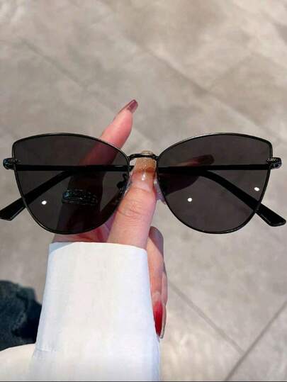 1pc Women's Retro Cat Eye Fashion Fashion Glasses, Suitable For Travel