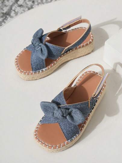 1双女童甜美舒适轻便厚底魔术贴中大码儿童凉鞋，适合夏季穿着