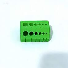 1个钻孔导向器，专为45°和90°精确钻孔设计，采用重型塑料对准系统，配备数字导向功能，兼容电钻，可作为精确钻孔辅助工具。适用于斜接接头、框架和甲板施工。 - 綠色 - 查看 7