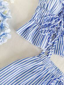 Bộ đồ thường ngày gồm áo croptop và quần legging in họa tiết kẻ sọc viền bèo dành cho nữ. - Màu xanh nhạt - Xem 8