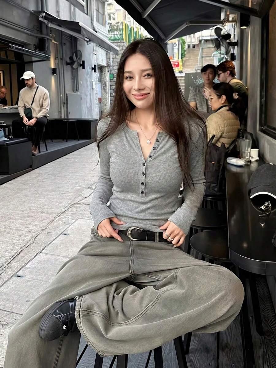 Women's Grey V-Neck Long-Sleeve Cardigan | Button Detail Knit Sweater For Effortless Chic, Relaxed And Versatile For A Gentle Everyday Look - Grey - View 1