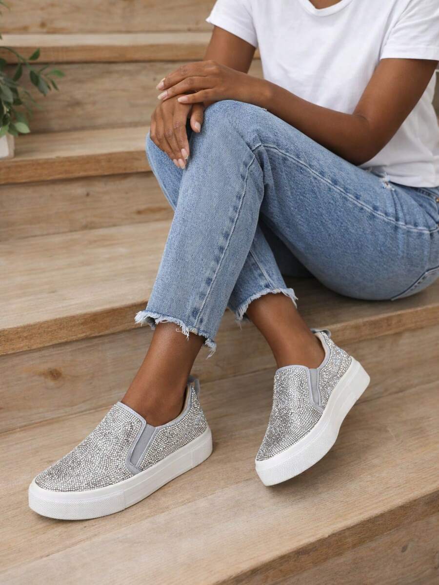 Designed To Combine Comfort With Glam Style, These Sneakers Feature A Fully Embellished Rhinestone Upper That Catches The Light Beautifully. - Bạc - Xem 1