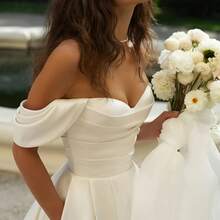 Classic Simple Off Shoulder Pleat A Line Satin Formal Wedding Dress,Registry Office Dresses Engagement Bridal Gown,Evening Party Dress Birthday Party Dress Country Wedding,Romantic Church Ceremony Wedding Dress,Suitable For Wedding,Dating,Party,Singles' Party,Vacation,Formal Occasions,Dinner Dress,Prom Dress,Homecoming Dess,Cocktail Party,Wedding Guest Dress,Graduation - 白色 - 查看 6