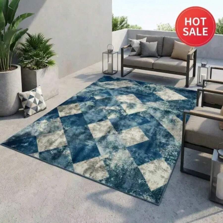 Covor cu aspect de cașmir artificial (aprox. 1000 g/m²) - Suprafață cu fir mediu, cu scame reduse, cu model geometric în formă de romb, în nuanțe de albastru cobalt, gri ardezie și alb-gălbui, pe bază în nuanțe de beton | Material ușor de curățat, rezistent la pete, pentru living / dormitor / birou de acasă sau spațiu industrial modern | Se potrivește stilurilor de decor minimaliste, urbane, de tip loft și contemporan | Alegerea ideală pentru o casă nouă, cadouri sau pentru a adăuga o dimensiune texturată casei tale