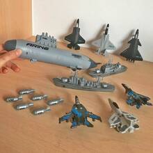 Toys Boys Love: Missile Submarine Model + 6 Fighter Jets + 2 Aircraft Carriers - Light Grey - View 5