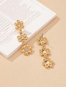 1 Pair Women's Dangling Flower Petal Crystal Earrings - Multicolor - View 4