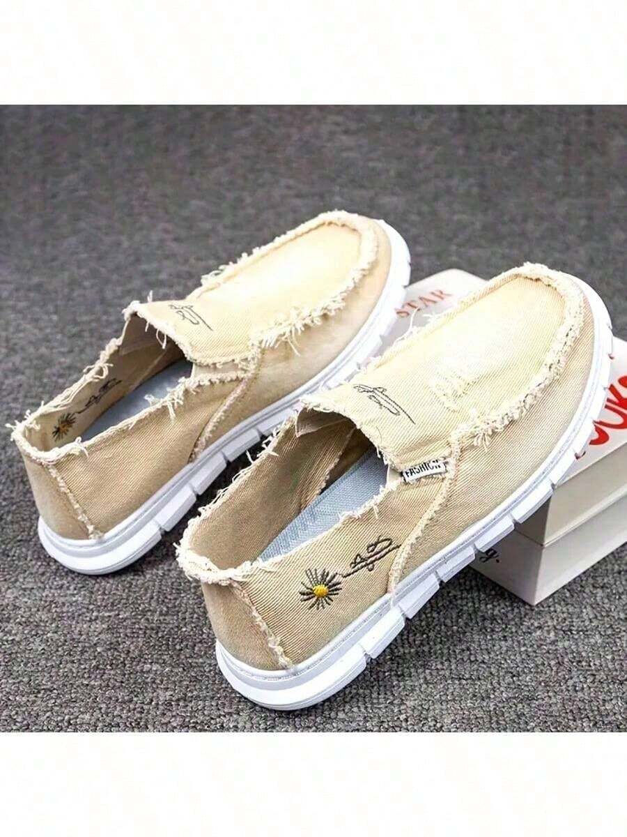 Four Seasons Slip-On Unisex Canvas Shoes Are Comfortable And Versatile With Low-Top Shoes With Soft SolesThe Size Runs Half A Size Larger. - Màu be phổ biến - Xem 1