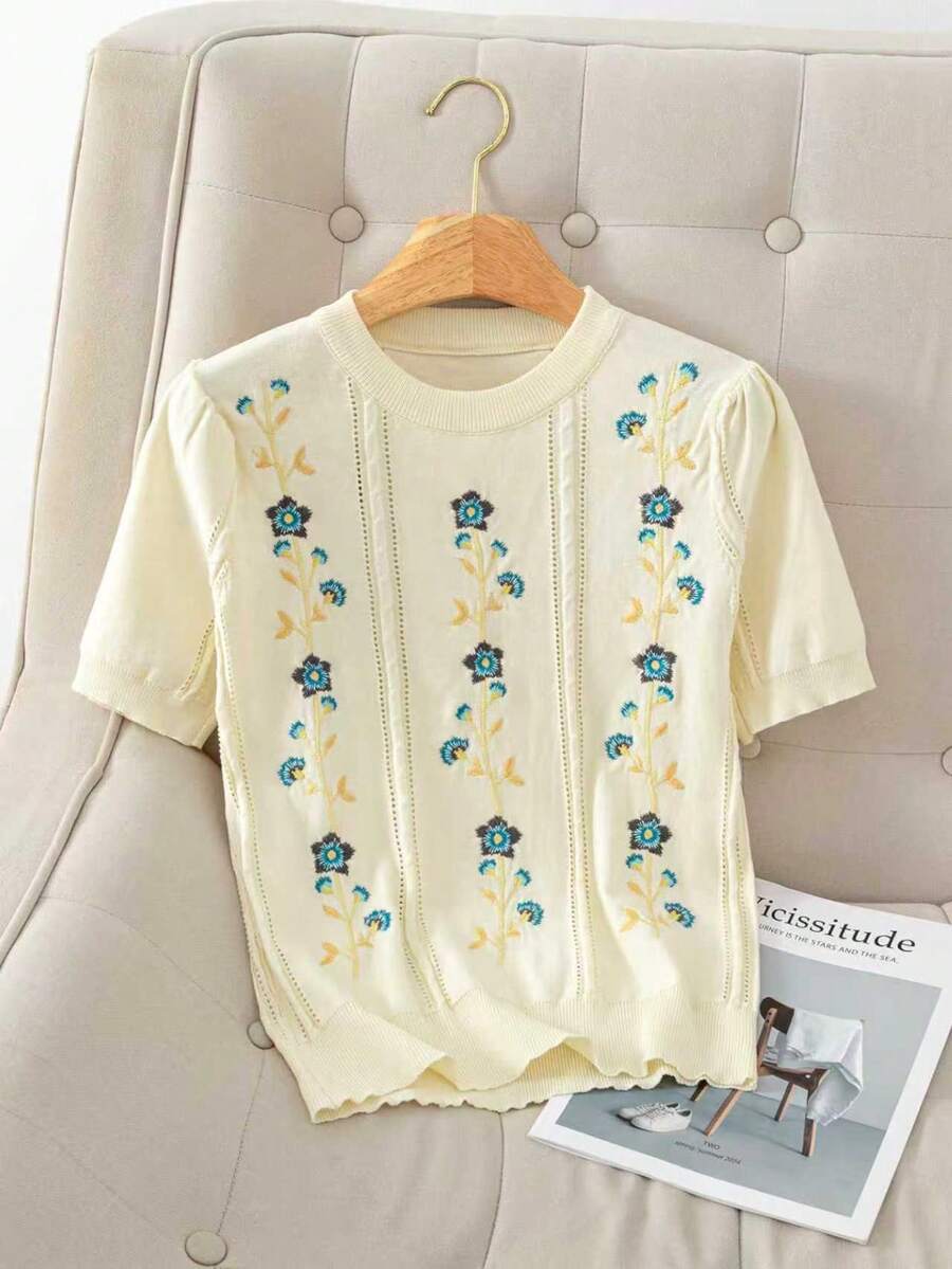 女士夏季刺绣花卉图案圆领花瓣袖针织上衣，度假休闲短袖圆领日常通勤百搭花卉叶子印花 - 杏色 - 查看 1