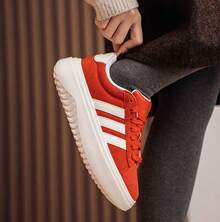 Adidas 女鞋新款低筒運動休閒板鞋 - 紅白色 - 查看 5