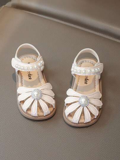 1 Pair Children's Pearl & Rhinestone Soft Bottom Lightweight Non-Slip Fashionable Flat Sandals, Very Comfortable To Wear, Suitable For Summer