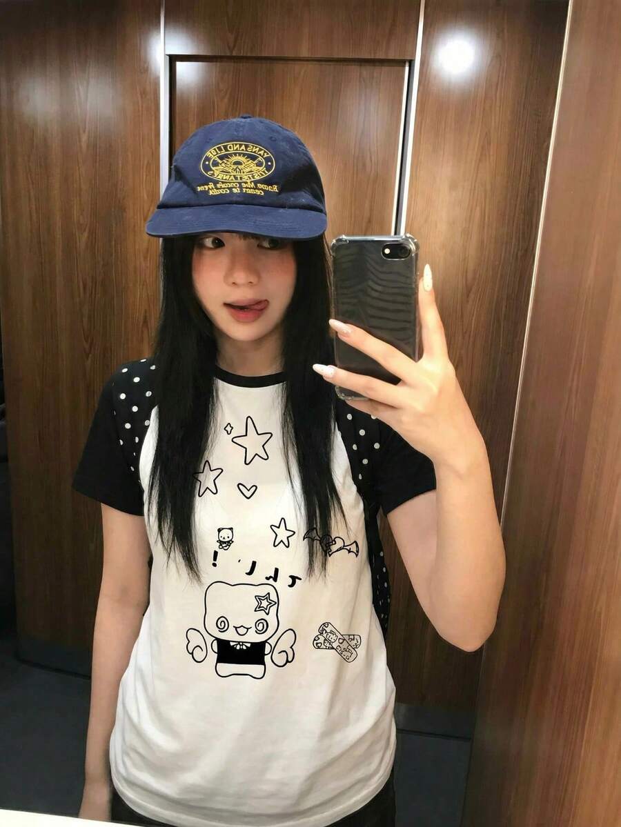 女士夏季新款 Y2K Grunge 摇滚风插肩袖动漫图案 T 恤，宽松复古涂鸦印花休闲街头风短袖上衣 白色 - 白色 - 查看 1