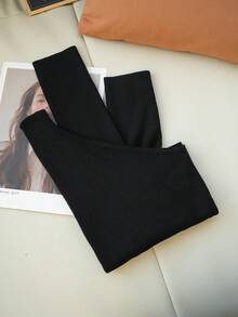 Sexy Asymmetric Off-Shoulder Long Sleeve Knit Top For Women, Slim Fit Crop Top, Spring & Autumn Wear - Black - View 7