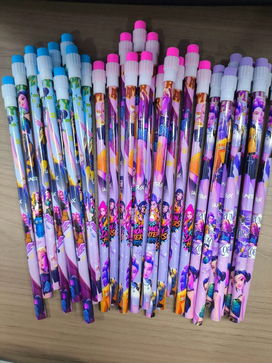 12 piezas de lápices con borrador de diseño aleatorio de grupos de ídolos de K-Pop, suministros de papelería de K-Pop - Multicolor - Ver 1