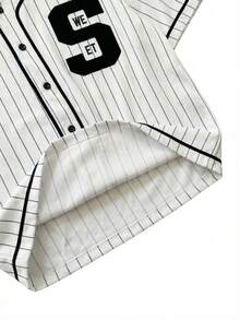 Herren Schwarz-Weiß gestreifte Baseball Jacke, minimalistisches Slim Fit Kurzarm Top, atmungsaktiver plissierter Stoff, loser quadratischer Kragen - Verschiedenfarbig - Übersicht 5