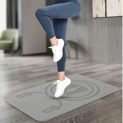 40 x 60 cm / 15,75 x 23,6 po Tapis épais de 0,6 cm / 0,24 po pour corde à sauter, insonorisé et antichoc. Tapis doux et antidérapant en TPE, tapis de yoga carré, tapis d'équilibre de yoga, équipement de fitness à domicile, tapis de yoga épais, tapis d'équilibre, tapis de support, tapis de Pilates