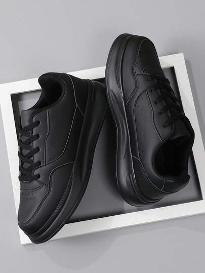 新款男士厚底滑板鞋，时尚韩版，四季皆宜运动鞋，时尚透气白色鞋款，平底滑板鞋，百搭运动鞋