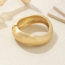 4pcs/1pc Punk Style Matte Wide Spring Clasp Bracelet, Asymmetric Metal Bracelet Design, Women Daily Party Accessory, Fashion Jewelry, Best Friend Gift - Gold - View 11