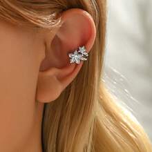 Single Unique Design Zirconia Star Ear Cuff, Lightweight Luxury Earcuff For Women Without Pierced Ears - White Star Ear Clip - View 6