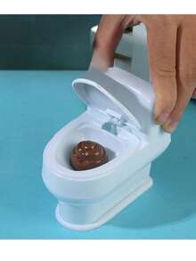 This Mini Prank Toilet Has A Realistic Water Spraying Function That Will Catch Everyone Off Guard! Just Fill It With Water, Sneak Up On The Target, And When The "Surprise" Sprays Out, It Will Elicit Bursts Of Laughter. - White - View 7