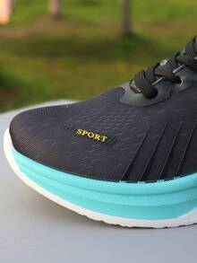 Giày thể thao lưới thoáng khí mùa hè 2026 mới dành cho nam, giày chạy bộ chống trượt, giày du lịch buộc dây thời trang. - Đen và xanh lá cây - Xem 7