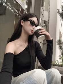 Sexy Asymmetric Off-Shoulder Long Sleeve Knit Top For Women, Slim Fit Crop Top, Spring & Autumn Wear - Black - View 3