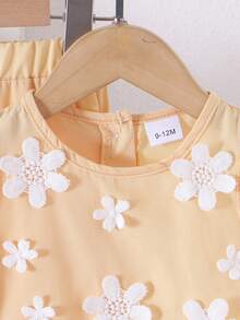 Bộ đồ đôi cho bé gái, gồm áo không tay và quần xếp ly họa tiết hoa 3D ngọt ngào, thích hợp mặc mùa hè. - Màu vàng - Xem 3
