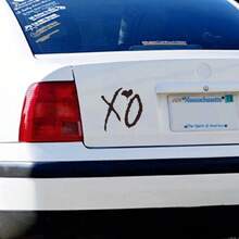 热门汽车贴纸，心形 XO 车贴，适用于后挡风玻璃、侧窗、保险杠、油箱盖，防水防晒，不留残胶 - 哦 - 查看 2