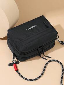 男士可调节肩带方形单肩包，轻便旅行必备，夏季休闲尼龙斜挎包，个性化礼物，适合男士、青少年、通勤、户外、骑行、上学、街头时尚、父亲节、送给丈夫、男友、毕业季的礼物 - 黑色 - 查看 4