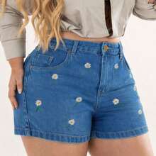 Women's Plus Size Denim Shorts With Elastane And Sunflower Embroidery - Comfort And Style - 藍白色 - 查看 5