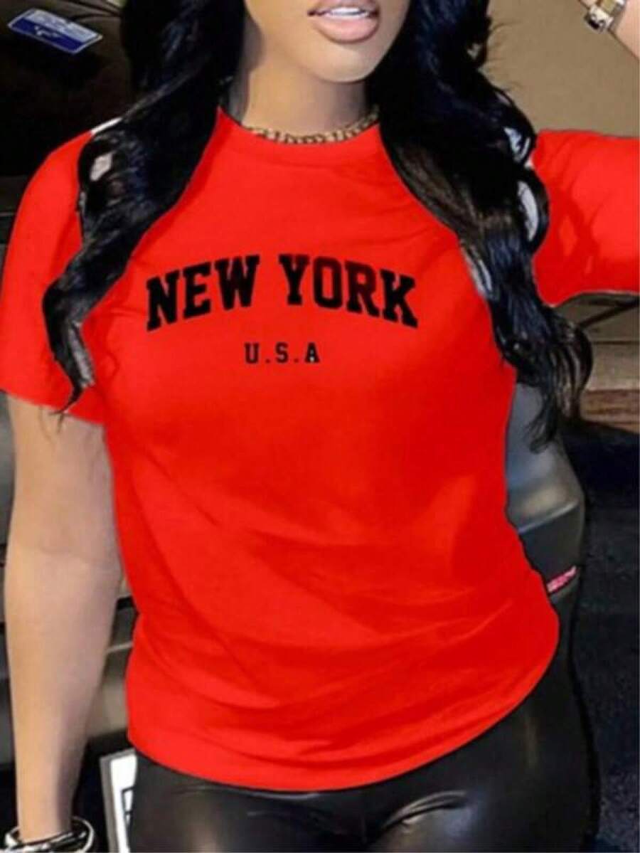 CAMISETA BLANCA CON ESTAMPADO DE NEW YORK NEGRO ESTILO CASUAL Y FEMENINO - Rojo - Ver 1