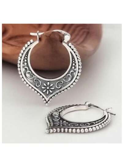 Women's Bohemian Retro Style Hoop Earrings, Creative Hollow Retro Pattern Earrings, Holiday And Party Creative Jewelry Gifts