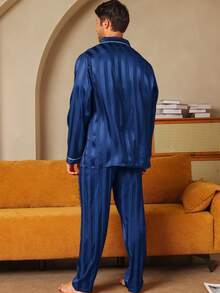 男士两件套睡衣，长袖衬衫和长裤，条纹提花面料，字母刺绣，适合春、夏、秋、冬四季穿着的家居服套装 - 藍色 - 查看 2