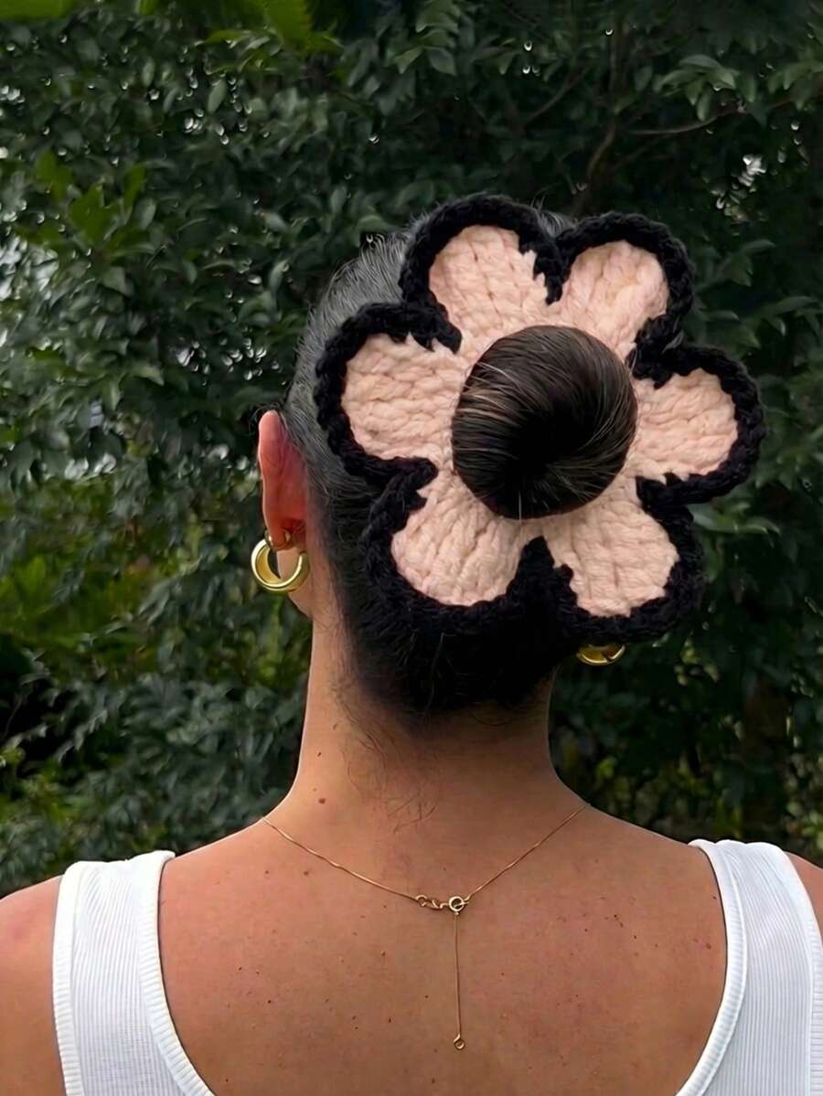 1pc Handmade Crochet Cute Hair Scrunchie/Hair Tie Ponytail Holders