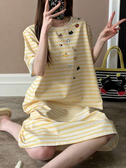 黄色条纹不对称新月形短袖睡裙，春夏款