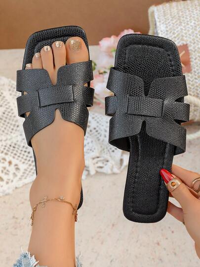 2025新款平底拖鞋，纯色，平底设计，闪亮鞋面，优雅水晶装饰，方便穿脱，易于清洁，优雅时尚，适合日常穿着、购物、约会、度假、旅行等各种场合。