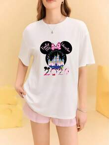 [Sold Separately For Men And Women] Disney Family Trip Valentine's Day T-Shirts. The Women's Version Features Minnie Mouse With A Polka Dot Bow And Castle Pattern, Along With The "Vacation" Slogan And The Pink Number 2026, Creating A Sweet And Charmi - Women's White - View 2