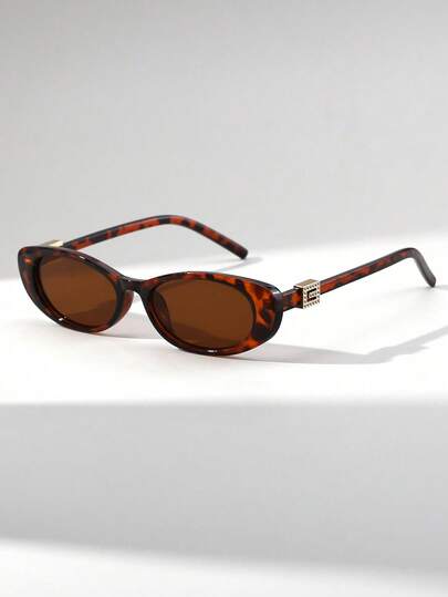 1pc Women's Cat Eye Small Frame Personalized Glasses Vintage Decorated Temple Fashion Versatile Street Snap Stylish High-End