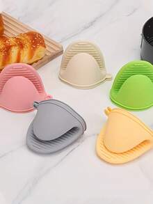 1 Pair Of Silicone Anti-Scalding Gloves - Non-Slip Grip Kitchen Utensils, With Hanging Loop Design, Durable And Tear-Resistant, Essential Kitchen Additions, Suitable For, Placemats, Coasters, Coffee Mats, 11 Kinds Of Essential Holiday Supplies - View 2