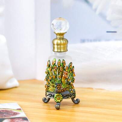 1 pieza Botella de vidrio octagonal con diamante de imitación, botella de decoración recargable para fragancia/aceite esencial con diseño de pavo real verde, decoración de escritorio, accesorio de bandeja de tocador. La botella vacía es solo para lavado a mano, se puede abrir y rellenar para reutilizar. Elegante botella de almacenamiento de fragancias, decoración exquisita, material de vidrio y metal de alta calidad, duradera y resistente al desgaste, portátil, buen rendimiento de sellado, no gotea incluso cuando se invierte (solo la botella vacía)