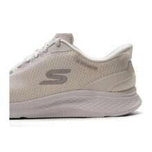 Skechers 女款輕量休閒鞋 SKECH-LITE PRO 2.0 一腳蹬運動鞋，舒適透氣緩震走路鞋 150622-NAT - 自然色 - 查看 11