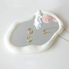 Gương trang điểm màu be trang nhã, thích hợp sử dụng tại nhà. - Màu be - Xem 4
