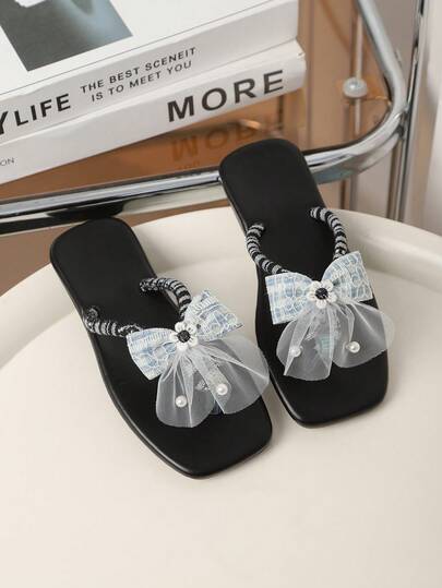 Dép thời trang mùa hè cho trẻ em, nơ hoa ren, hoa dệt dễ thương, đá pha lê nhiều màu gradient, mũi vuông, phần trên dệt mềm hai màu, dép xỏ ngón đa năng cho bé gái, thích hợp cho bãi biển, hoạt động ngoài trời và ở nhà.