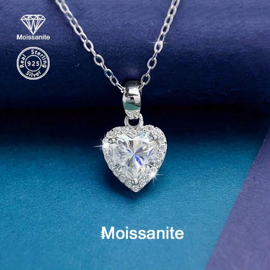 1pc S925 Silver Heart-Shaped White Moissanite Pendant Necklace, Luxury Retro Pave Design, Pure White Moissanite Shines Transparently, Suitable For Daily Commute, Dating, Great Gift For Valentine's Day, Anniversary, Birthday - Silver - View 1