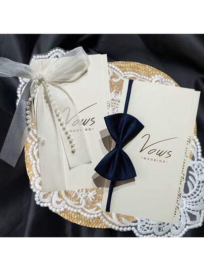 2 Stück Hochzeitsgelübde Karten - Elfenbein Perle Schleifendesign + Marine Blau Fliegen Design, Hochzeitszeremonie Requisite, Outdoor Rasen Hochzeit / Indoor Hotel Hochzeit / Verlobungsfeier, elegantes handgeschriebenes Gelübdebuch, Braut & Bräutigam Hochzeitsartikel