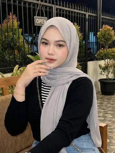 1条女士纯色珍珠雪纺柔软头巾，阿拉伯休闲长围巾，保守素雅的头巾，适合中东日常使用